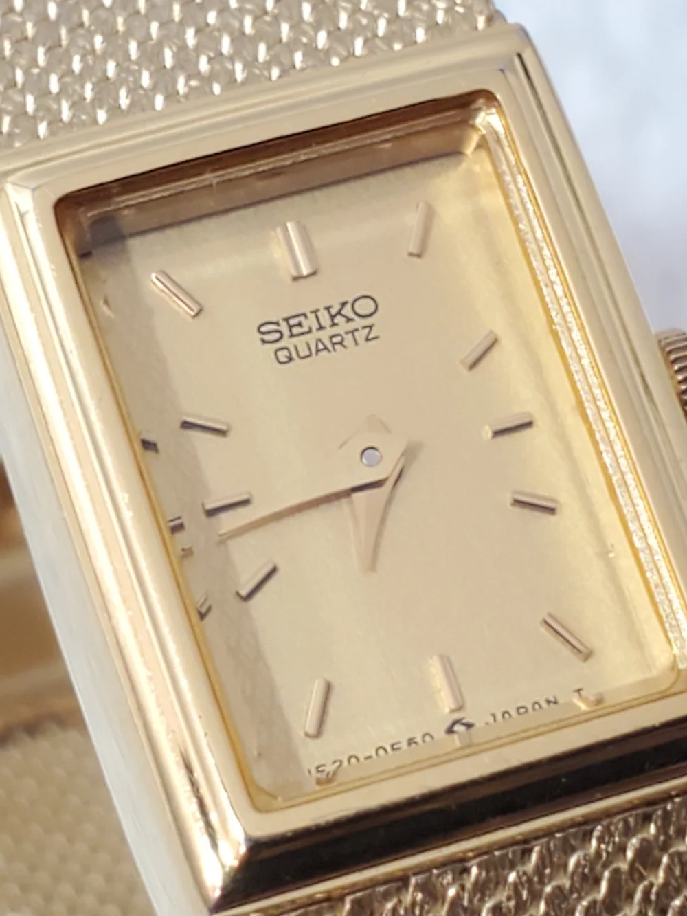 Vintage Seiko Women's Quartz Dress Gold Plated Tank Watch Mesh Band 1F20-5C00